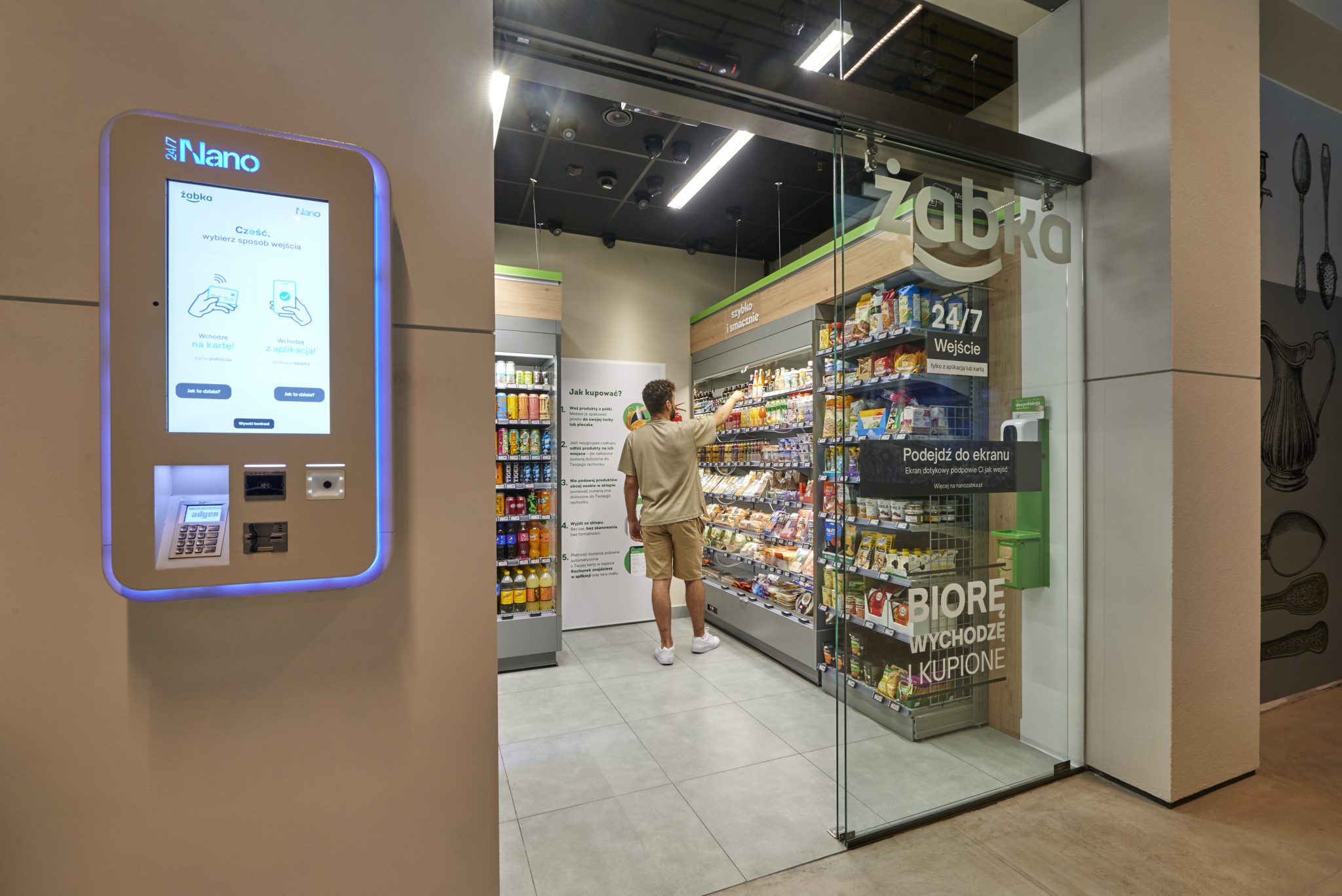 Zabka Nano store from the outside.